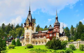 peles-castle-sinaia-romania peles-castle-sinaia-romania